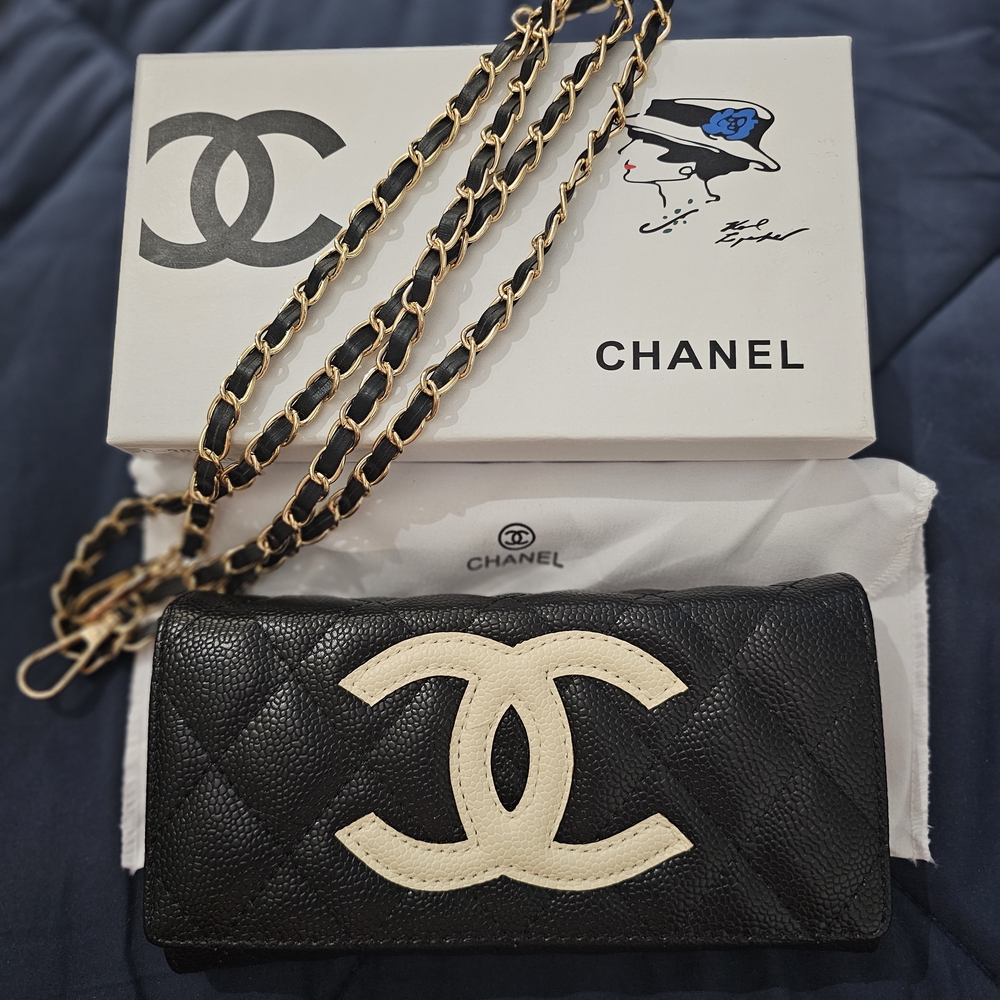 Black and Cream Quilted Clutch